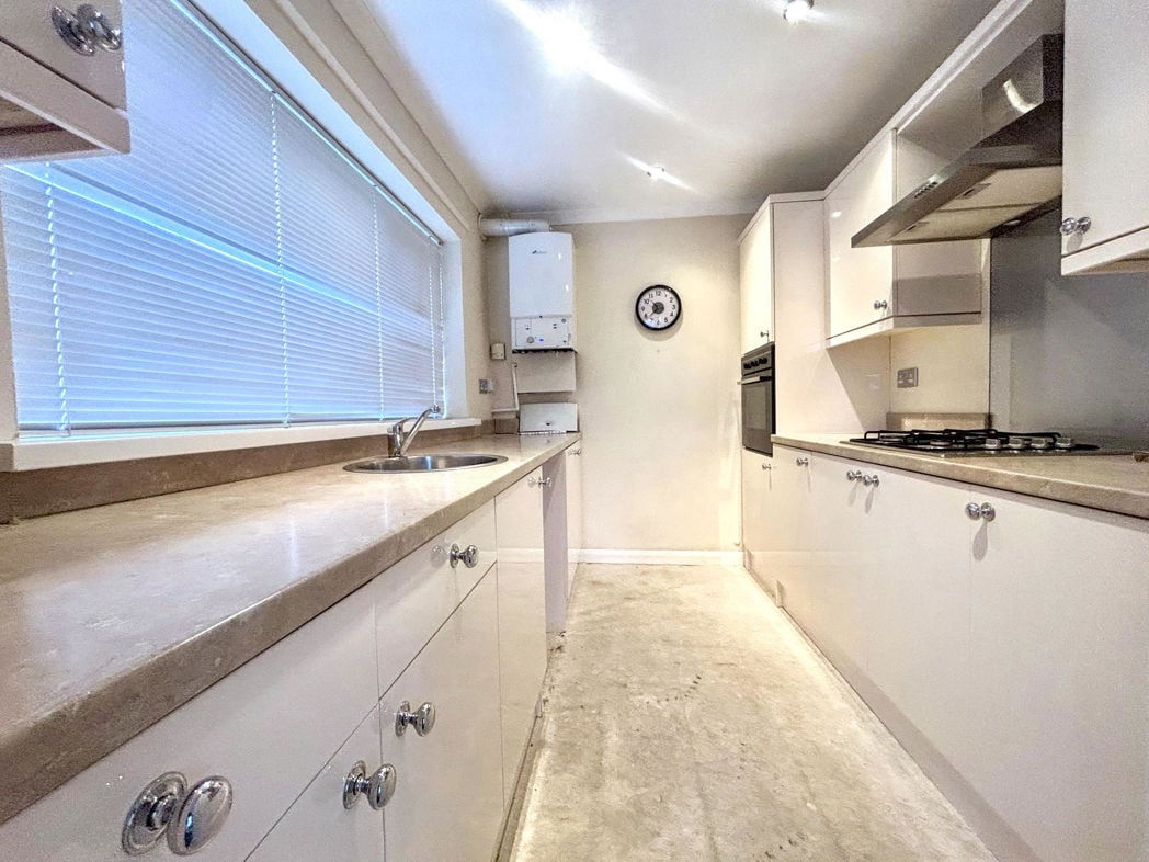 Property image 3 of 21