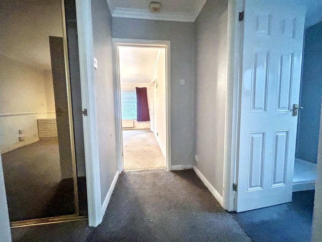 Property image 12 of 21