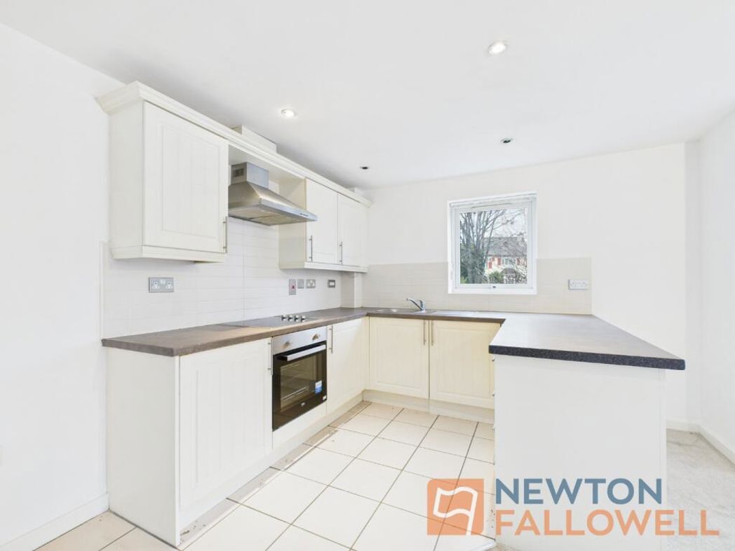 Property image 3 of 18