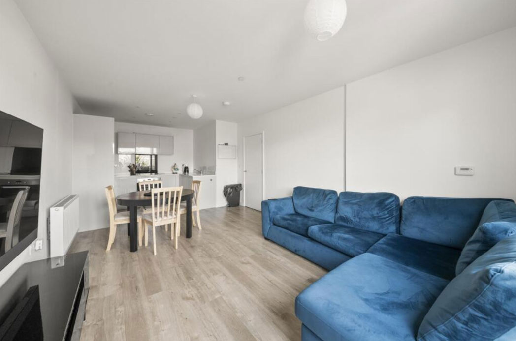 Flat 33 Carpenter House, Hayes, Middlesex, UB3 3FG