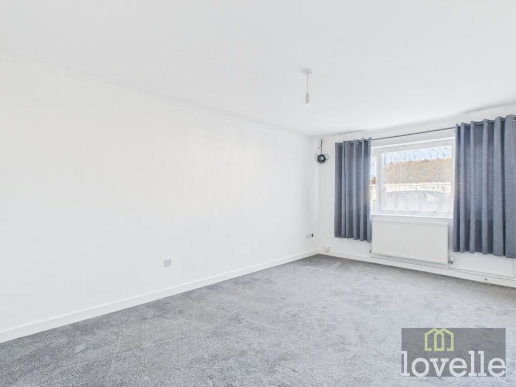 Property image 6 of 12