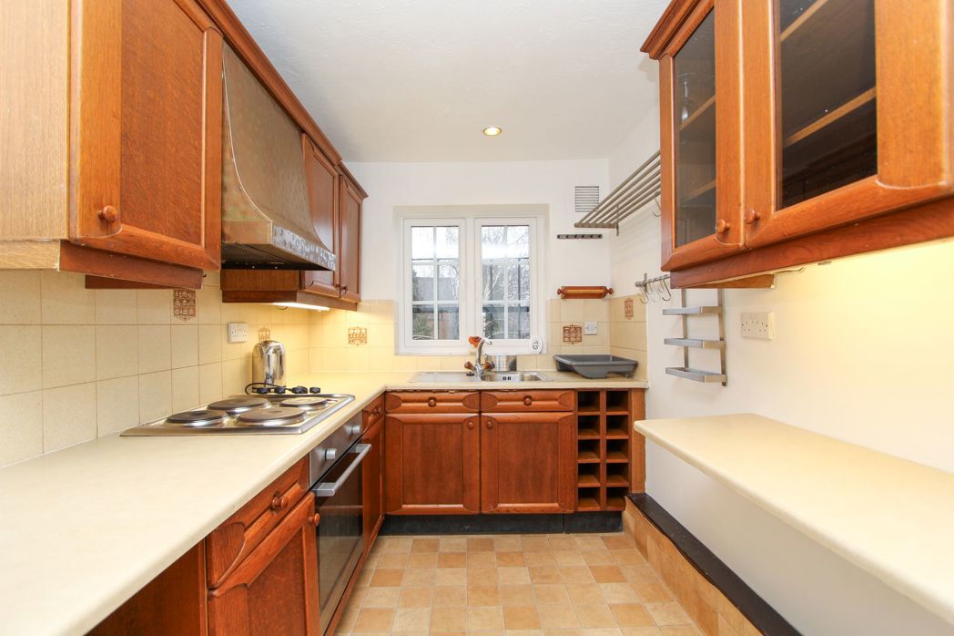 Property image 4 of 12
