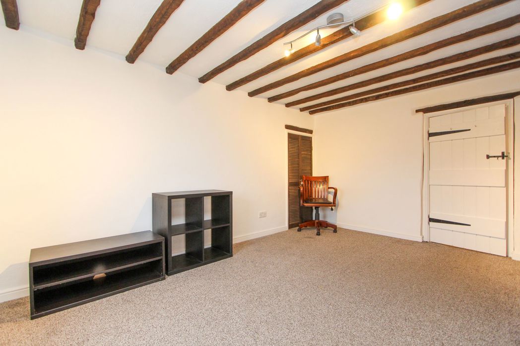 Property image 9 of 12