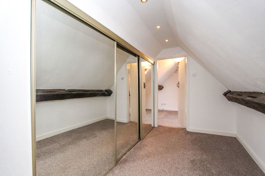 Property image 10 of 12