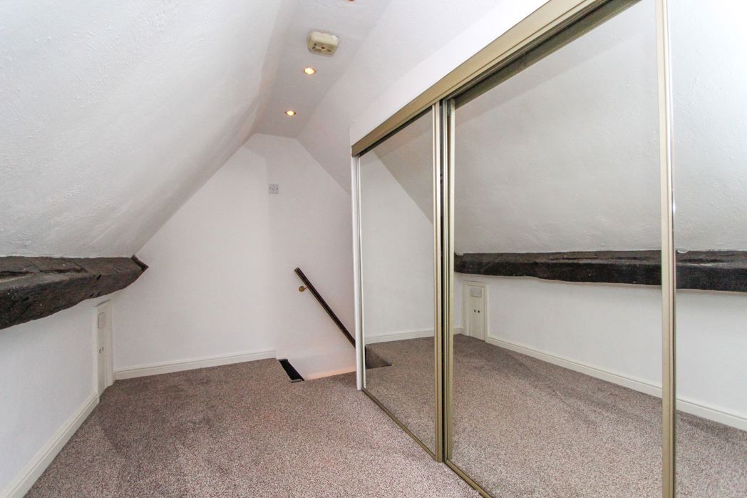 Property image 11 of 12