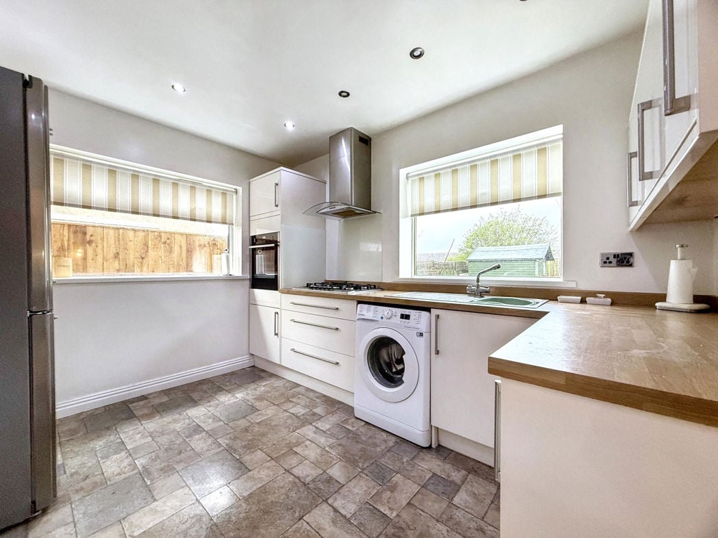 Property image 8 of 21