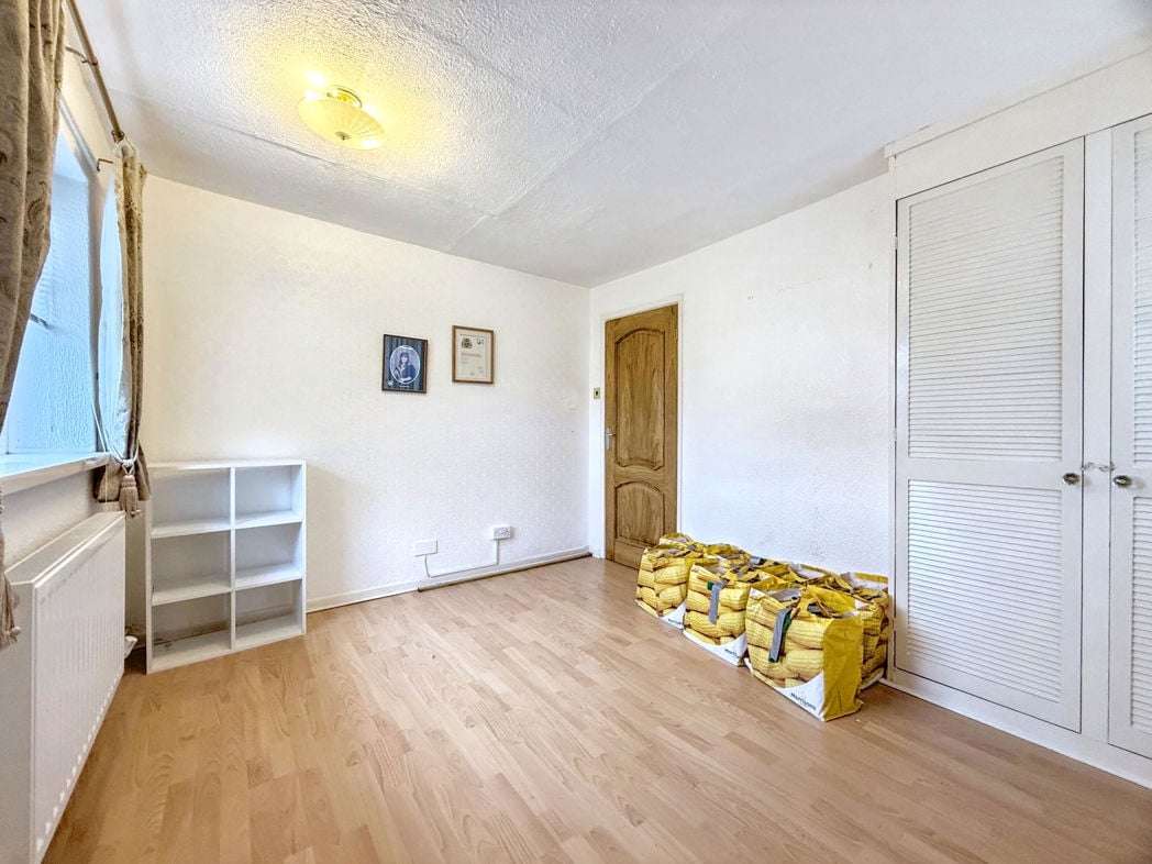 Property image 14 of 21