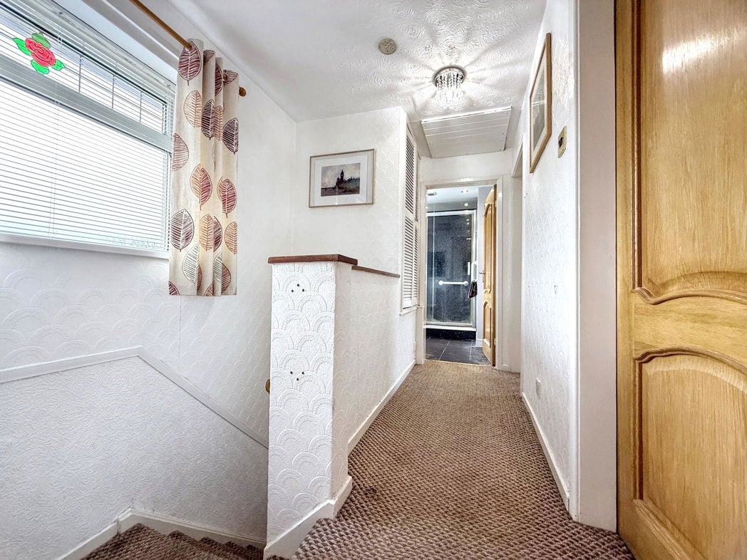 Property image 11 of 21