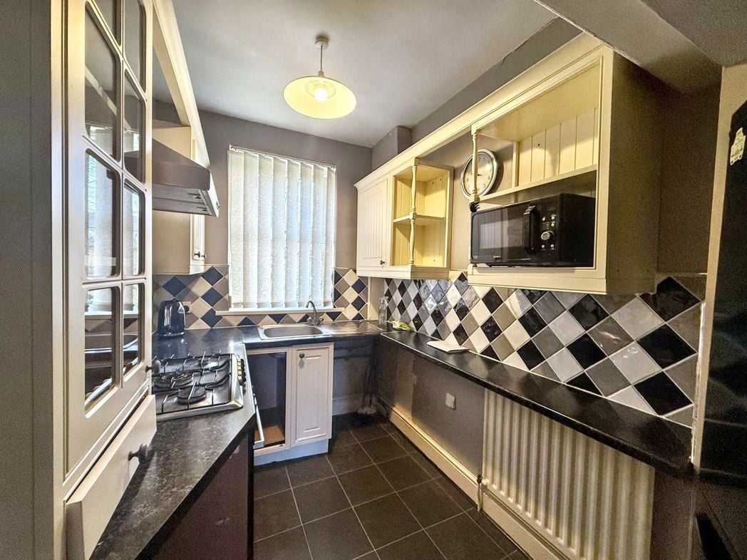 Property image 3 of 9