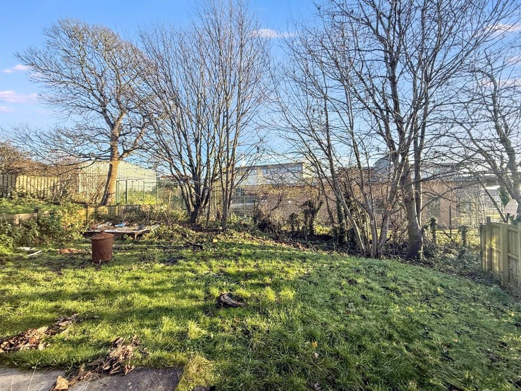 Property image 8 of 9