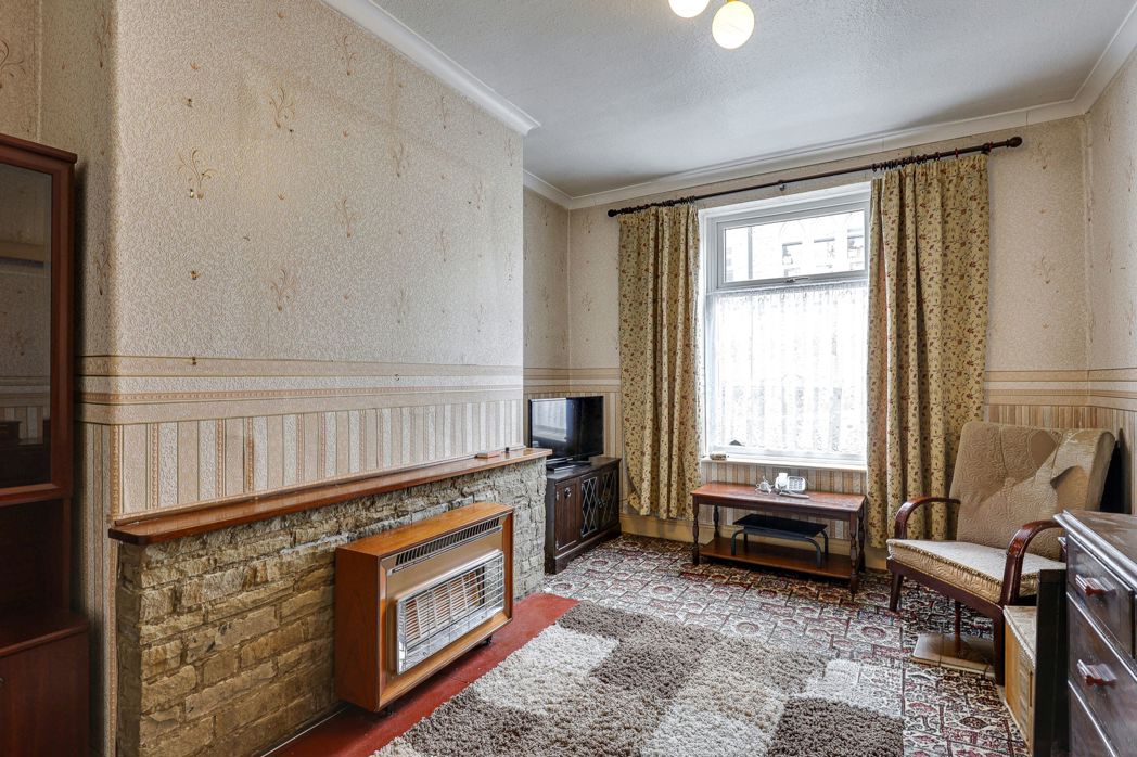 Property image 4 of 19