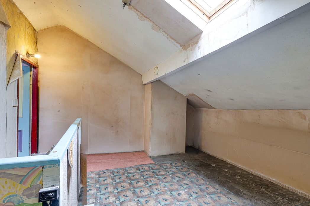 Property image 13 of 19