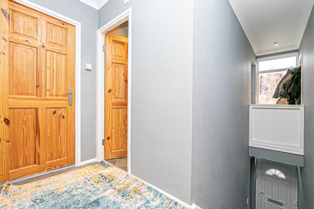 Property image 7 of 12