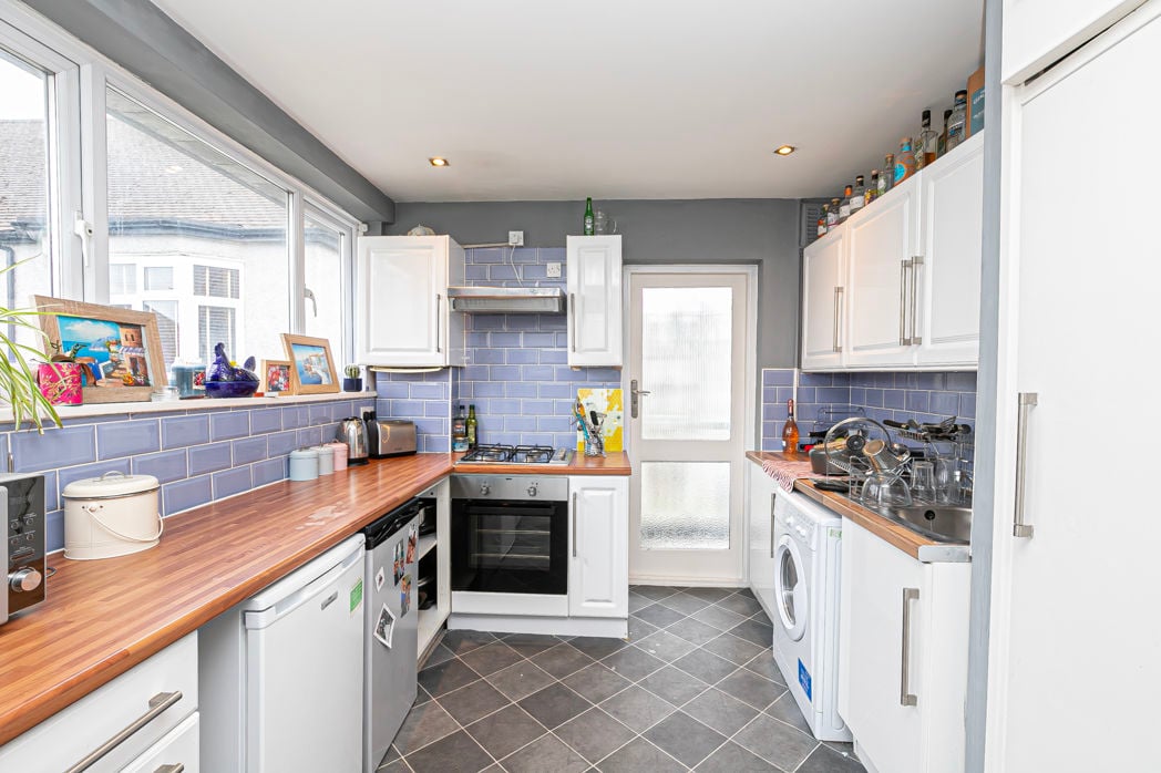 Property image 9 of 12