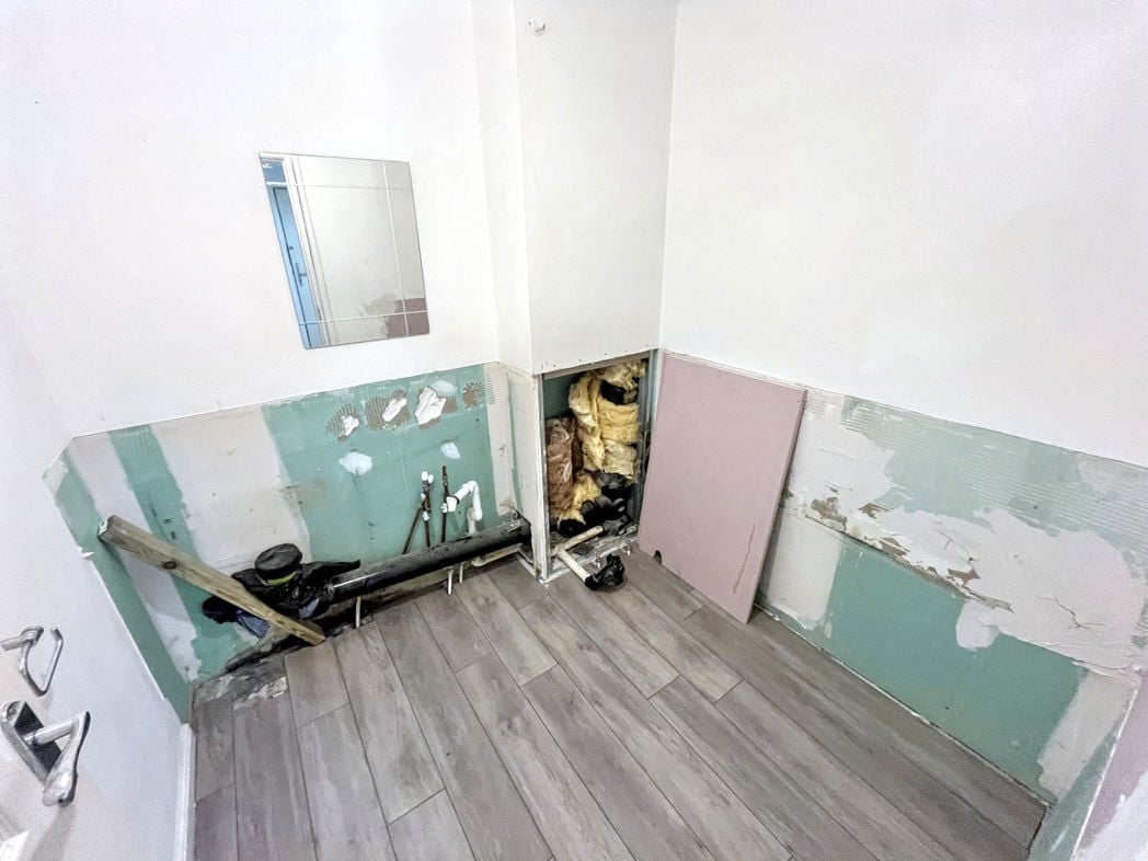 Property image 8 of 9