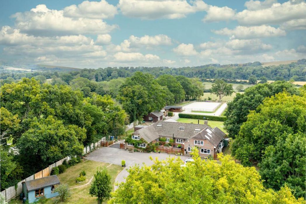 Property image 1 of 28