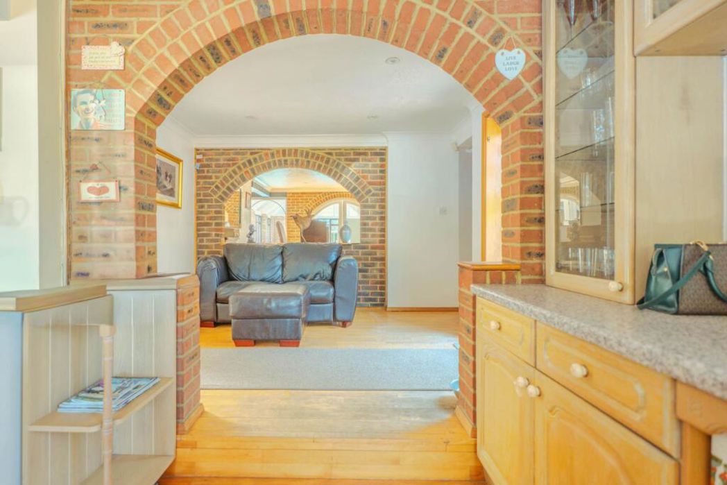 Property image 5 of 28