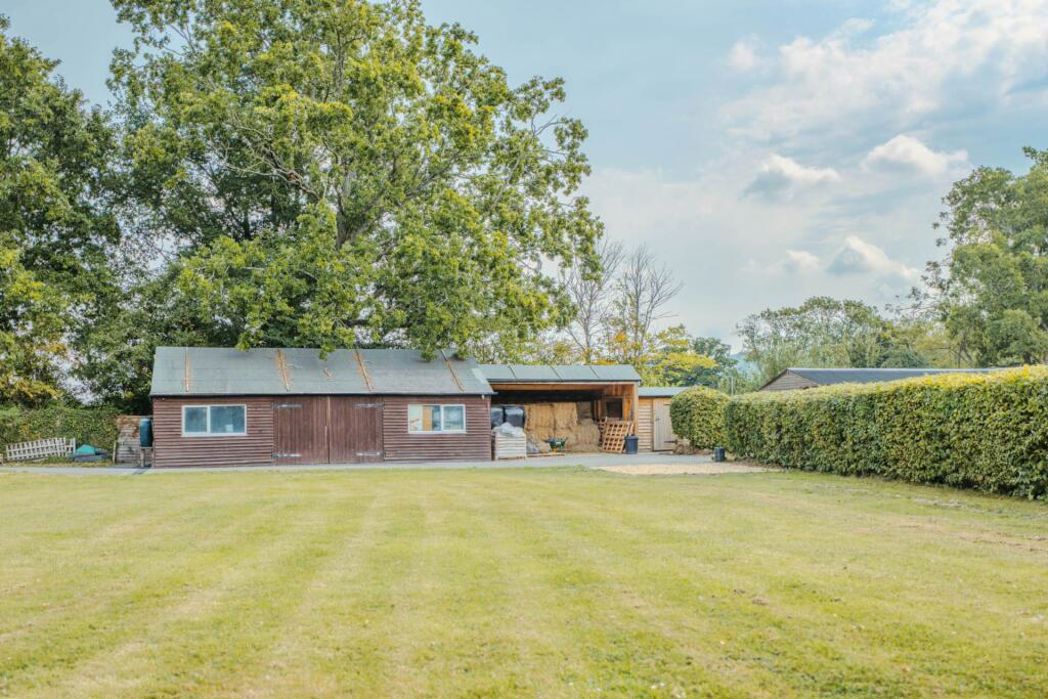 Property image 19 of 28