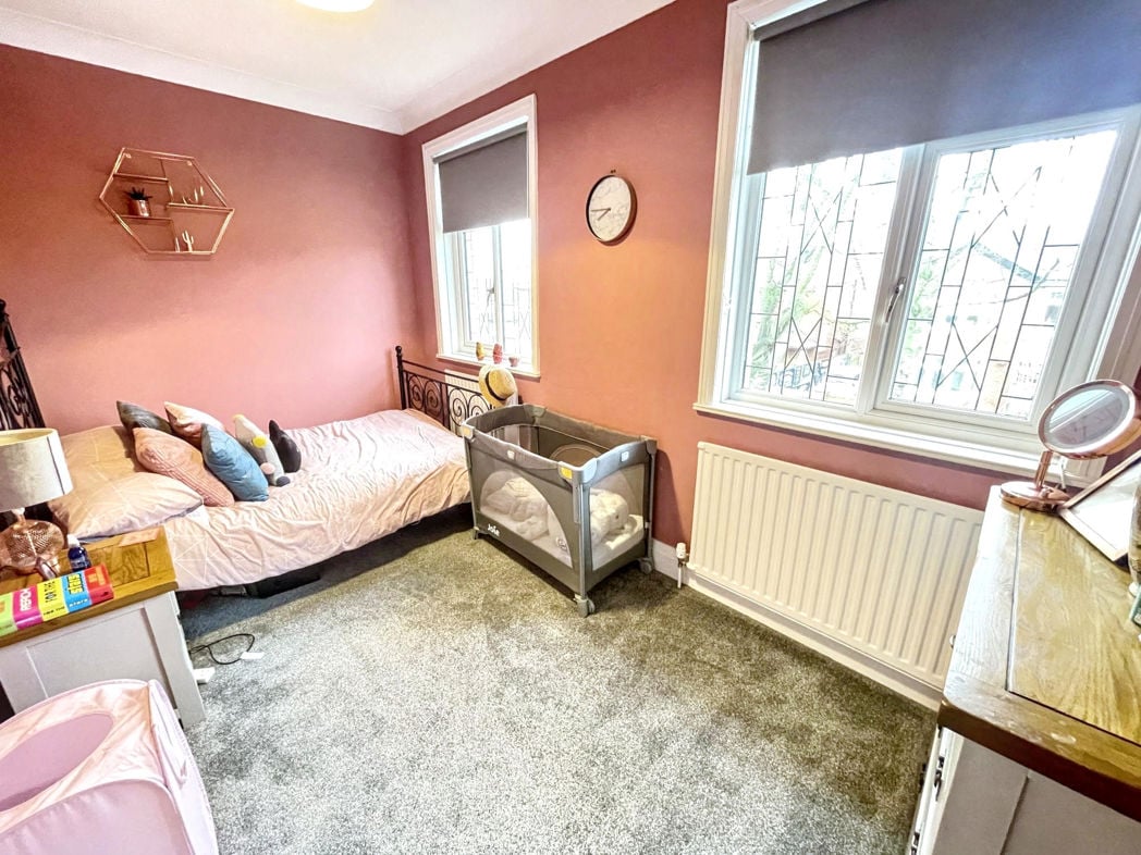 Property image 12 of 18