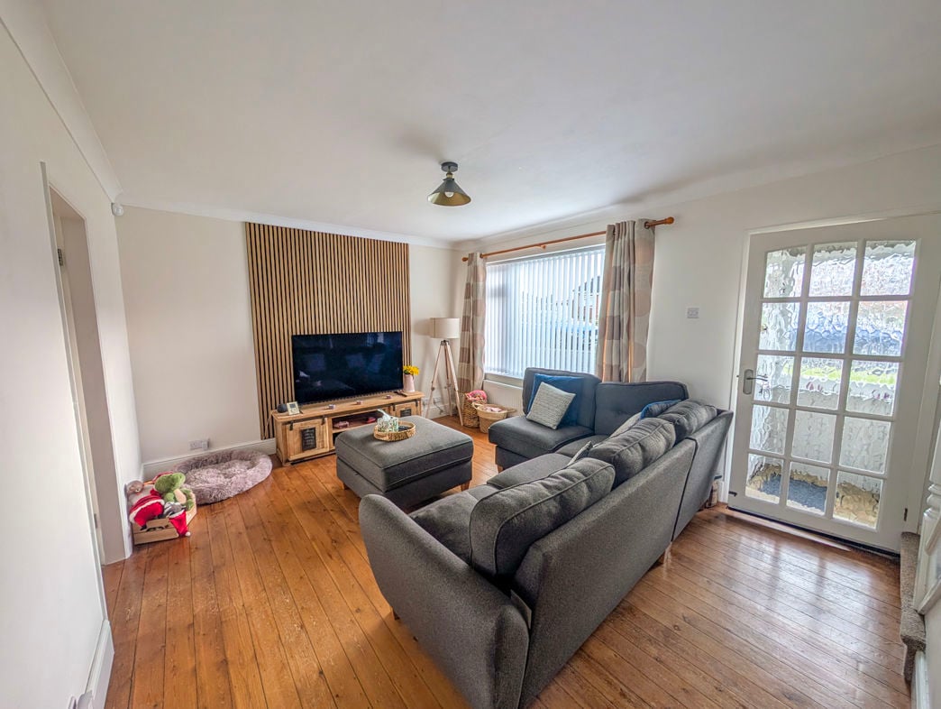 Property image 3 of 15