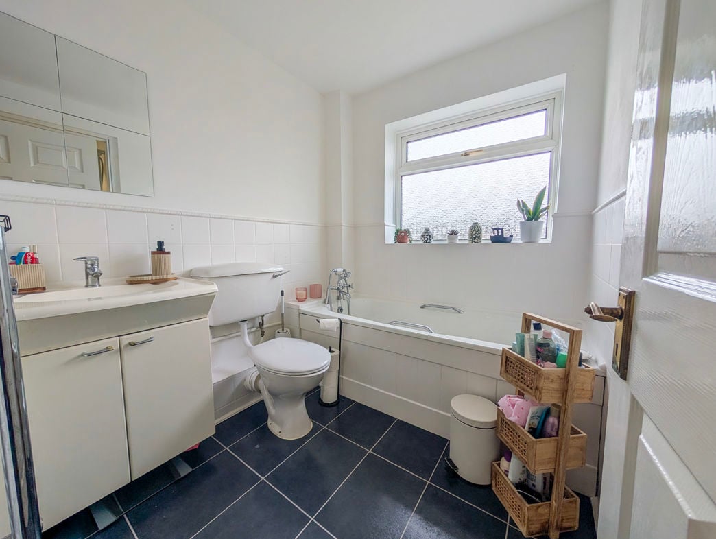 Property image 12 of 15
