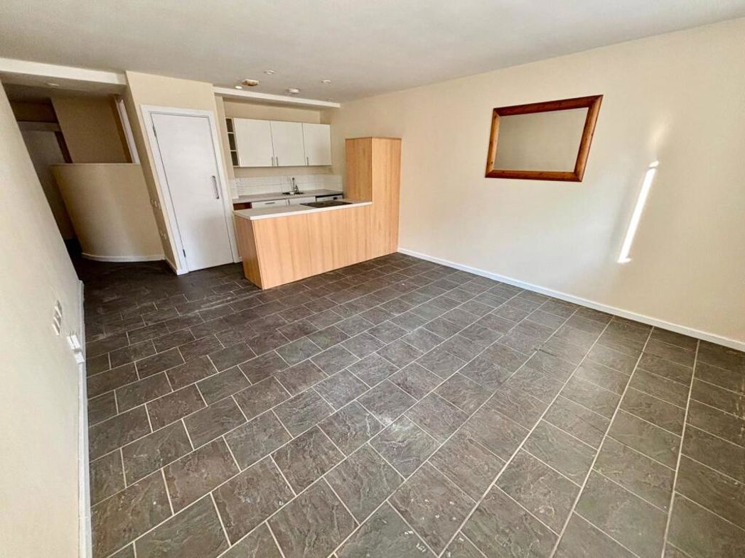 Property image 3 of 7