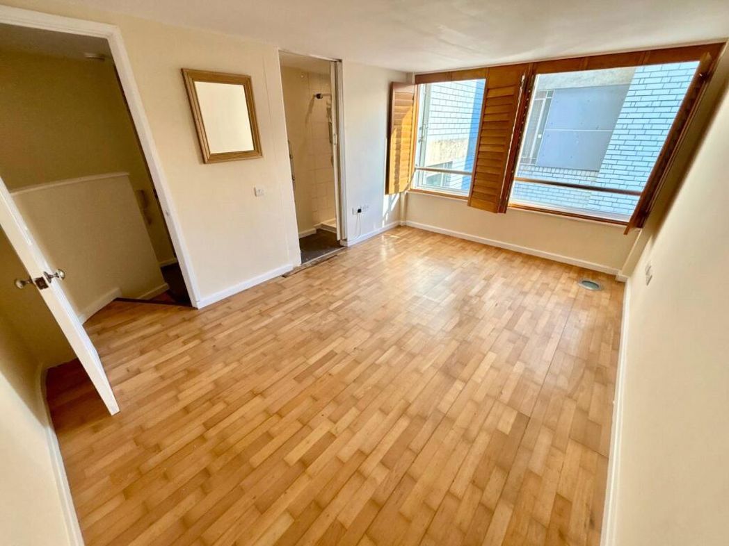 Property image 7 of 7