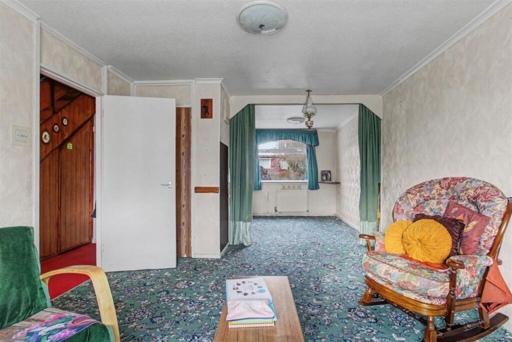 Property image 2 of 16