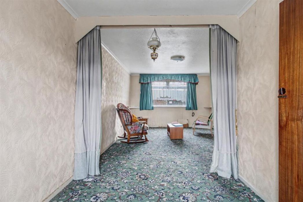 Property image 5 of 16