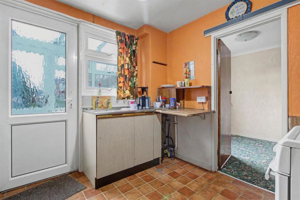 Property image 6 of 16