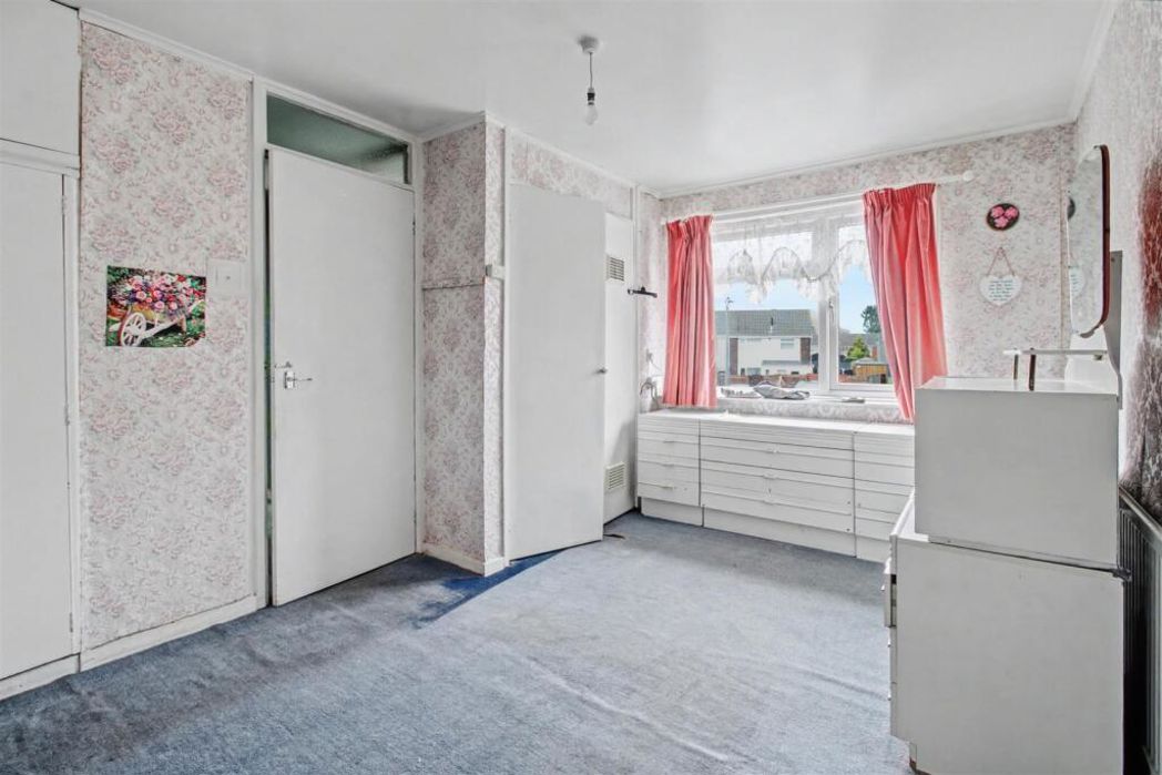 Property image 12 of 16