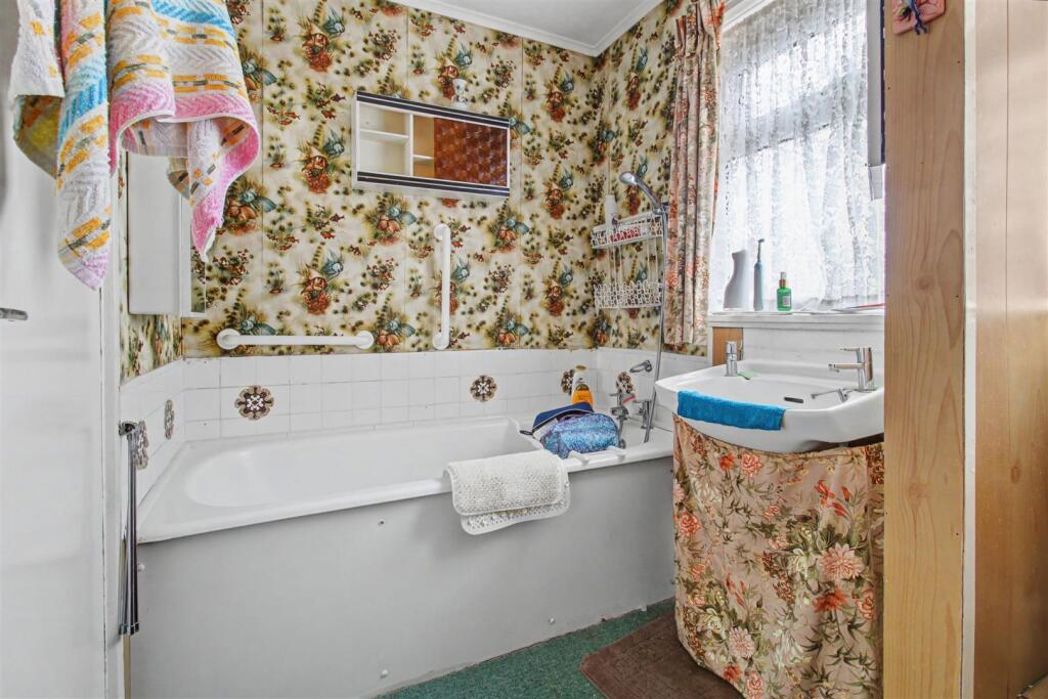 Property image 13 of 16
