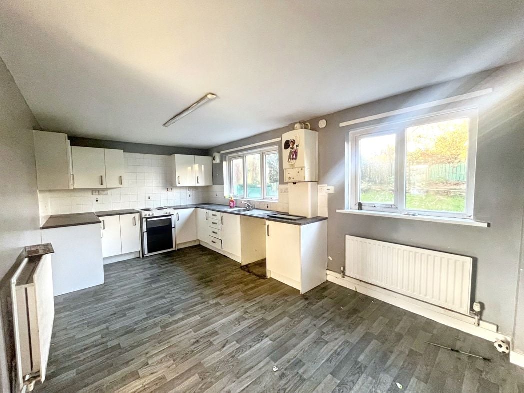 Property image 2 of 7