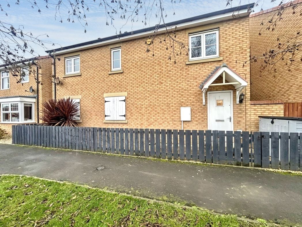 Property image 1 of 11