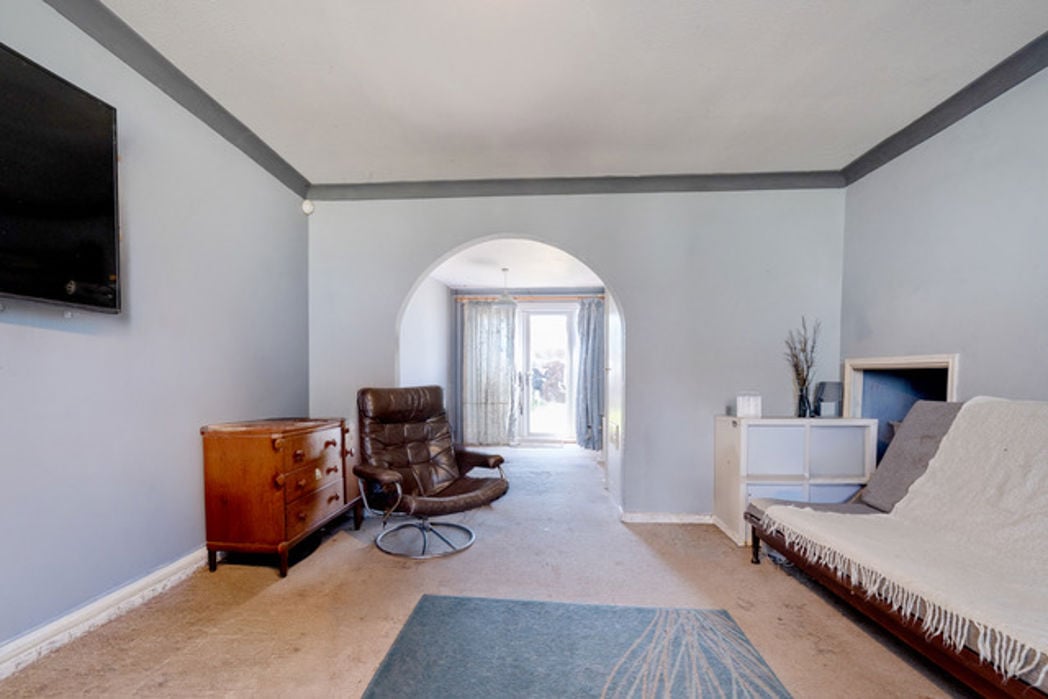 Property image 4 of 28