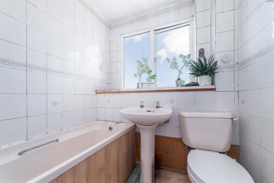 Property image 24 of 28