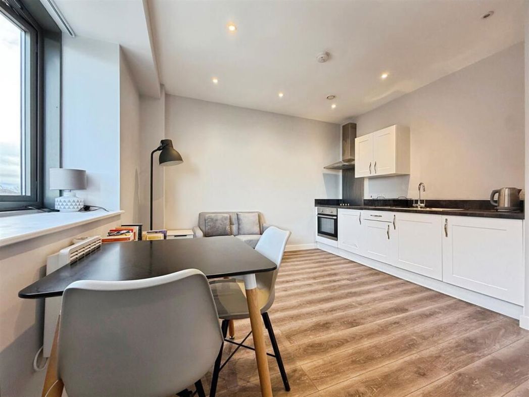 Property image 2 of 7