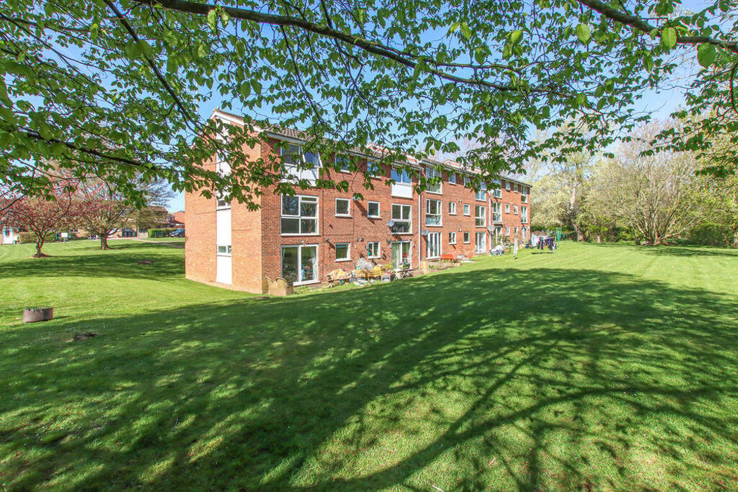 Property image 2 of 12