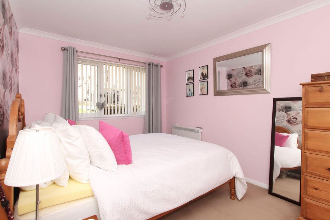 Property image 6 of 12