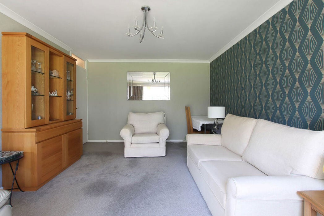 Property image 9 of 12