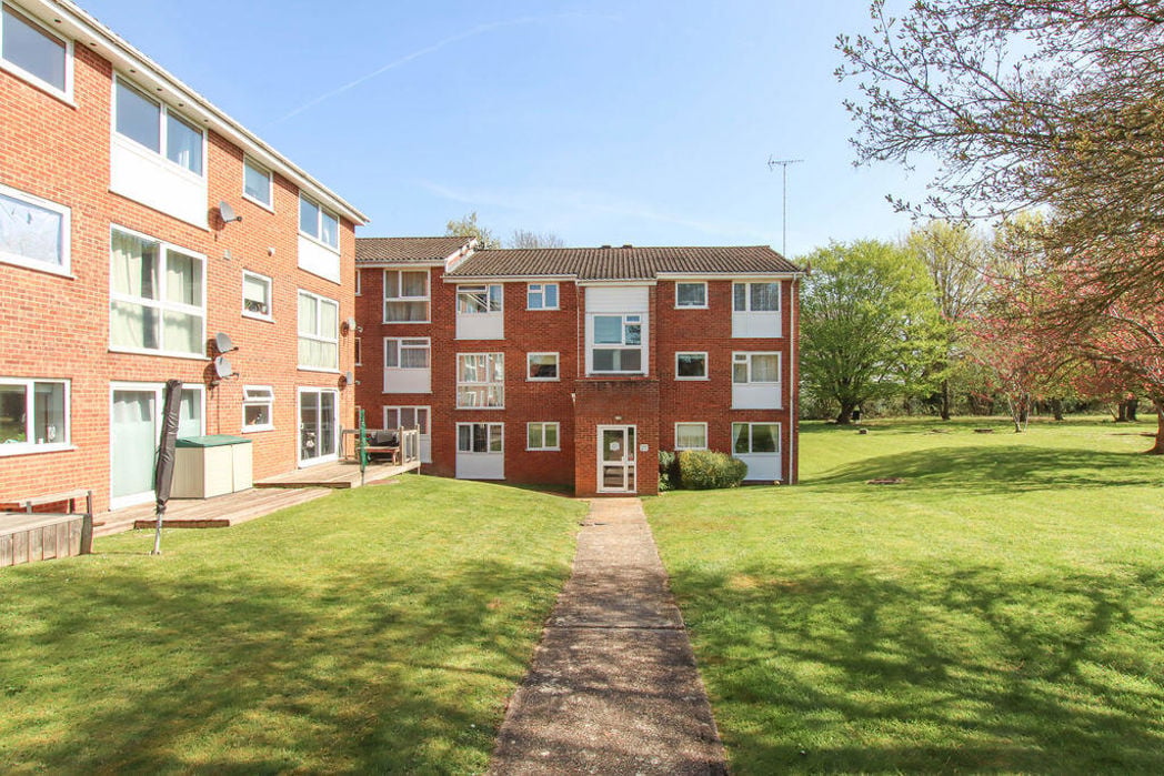 Property image 11 of 12