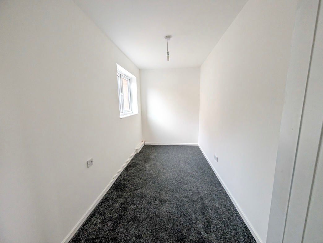 Property image 10 of 14