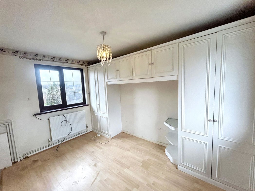 Property image 5 of 8