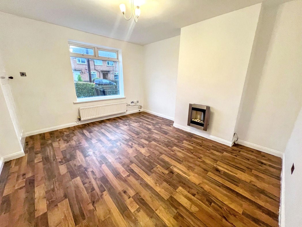 Property image 2 of 9