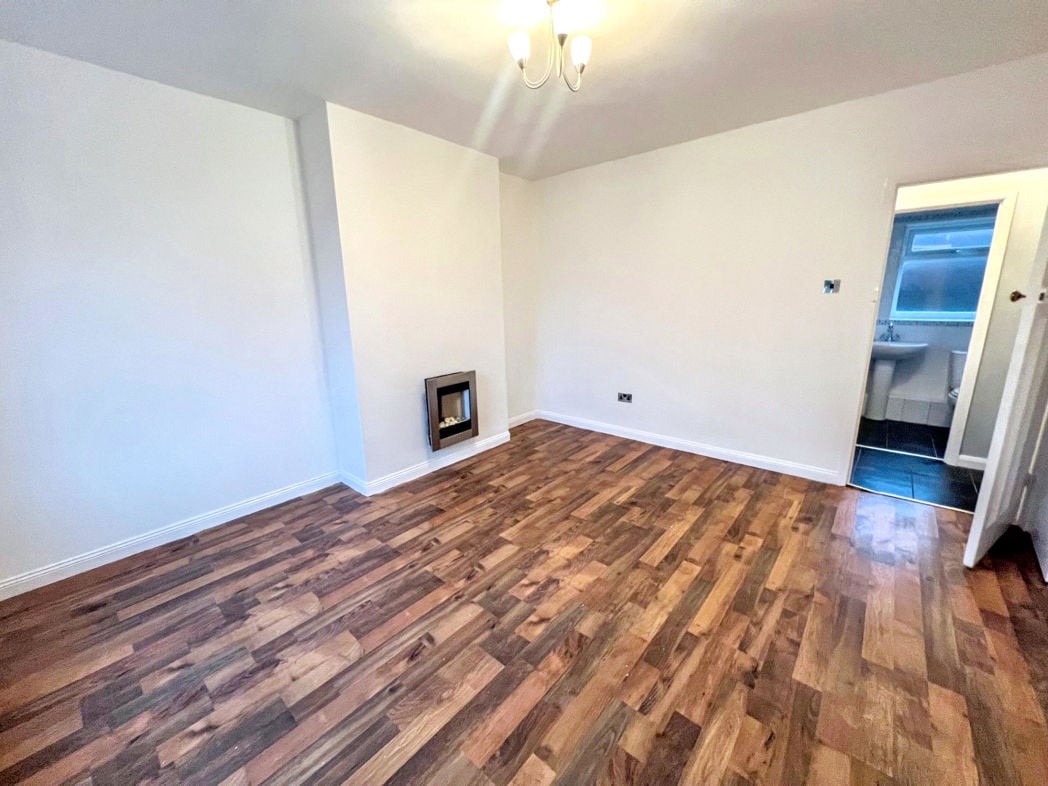Property image 9 of 9