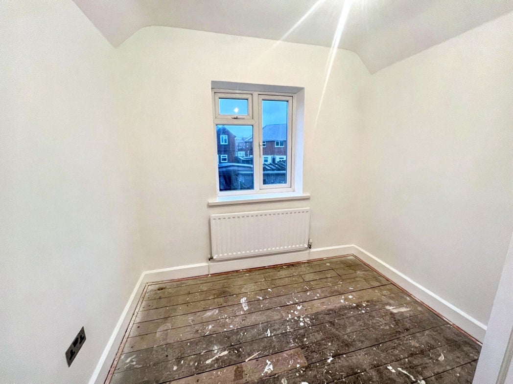 Property image 8 of 9