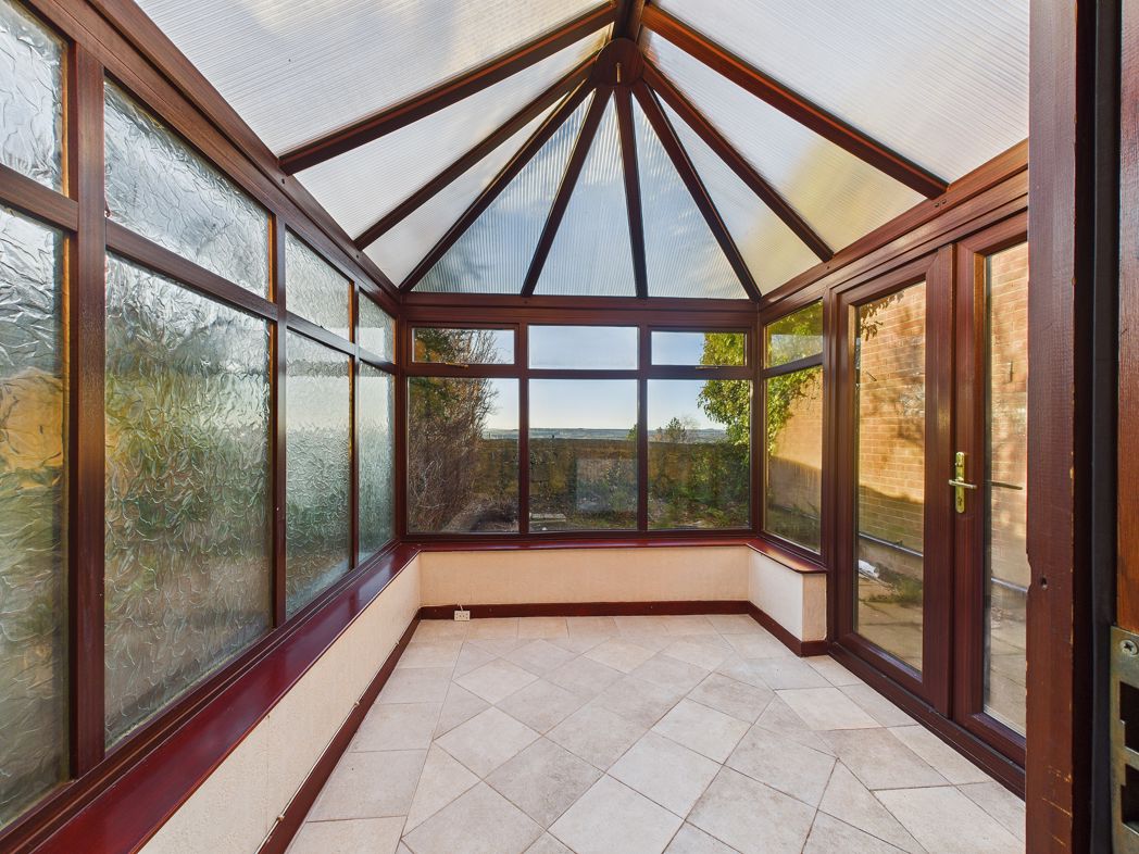 Property image 4 of 8