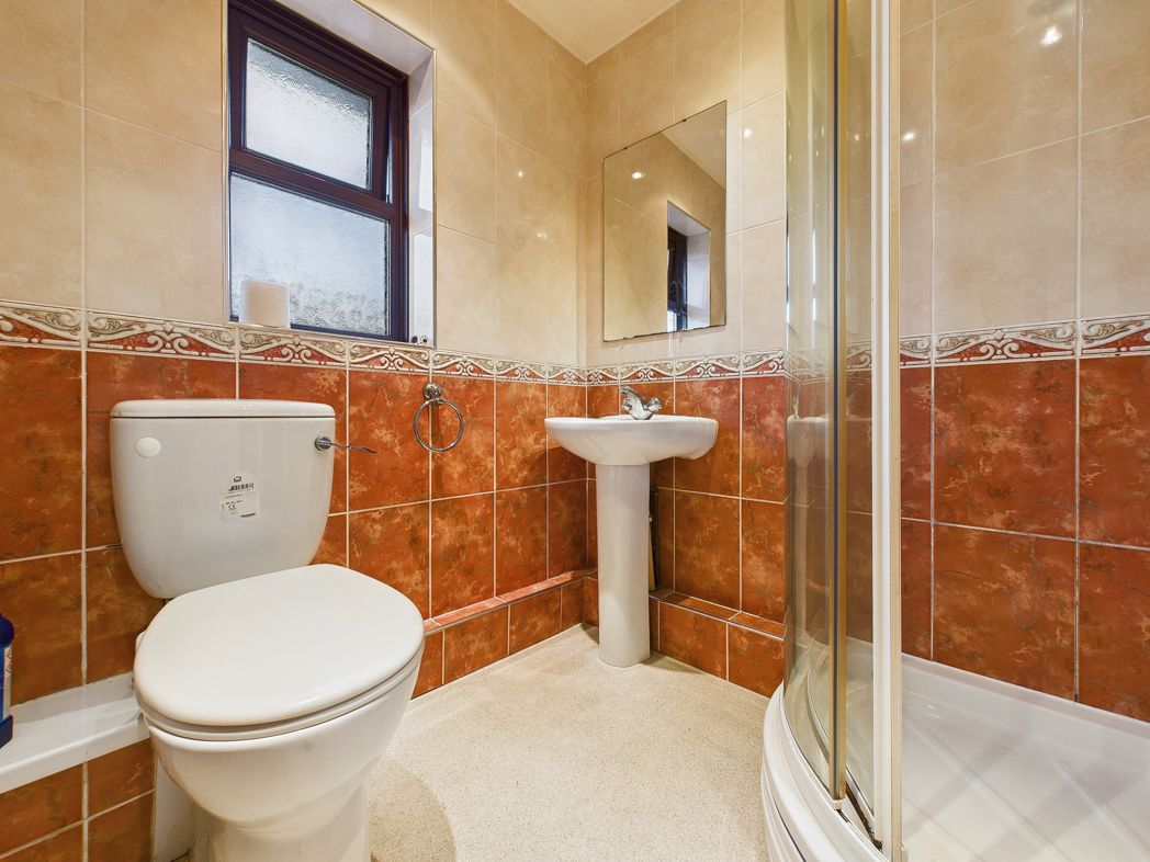 Property image 5 of 8