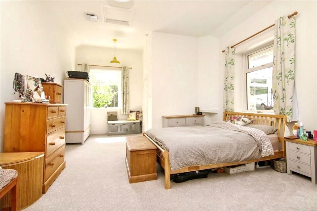 Property image 6 of 13