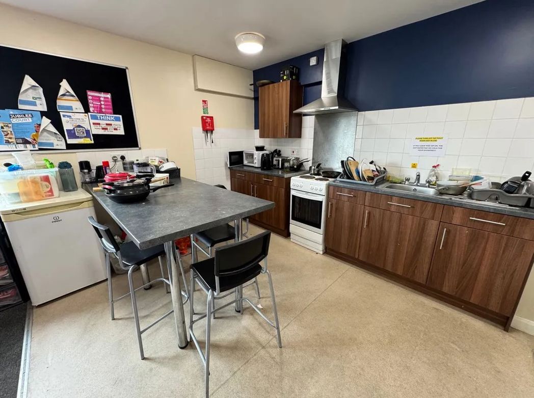 Property image 3 of 4
